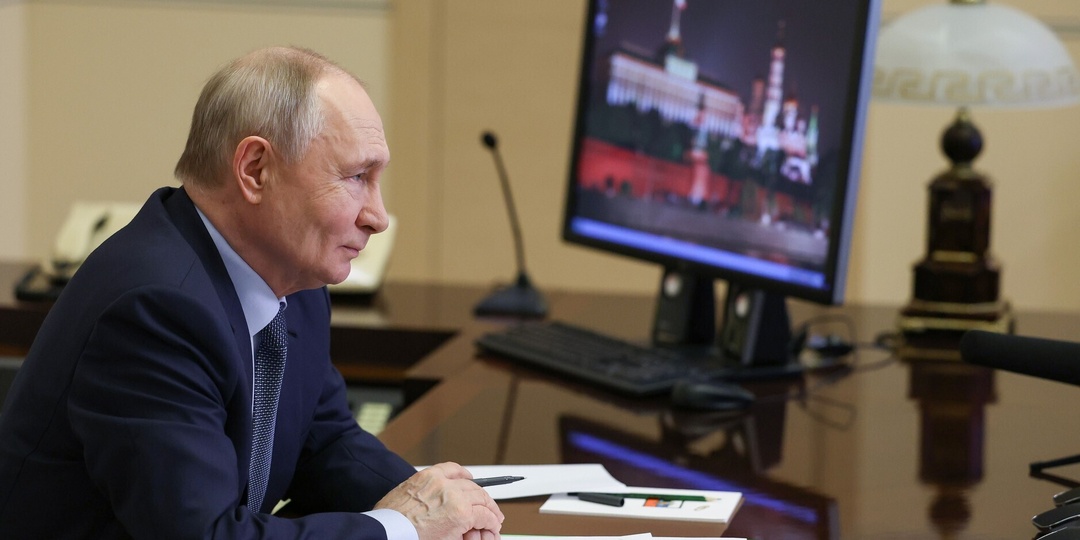 Новые выплаты семьям: Путин поручил сделать их получение быстрым и удобным. Что это значит?