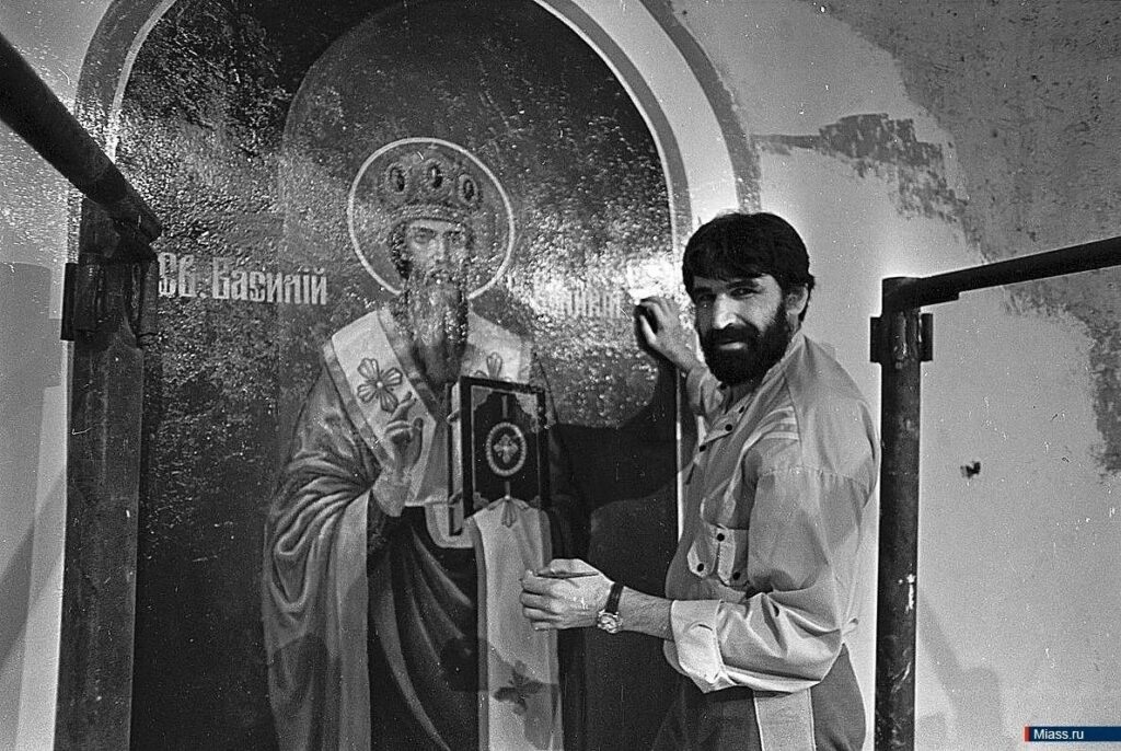 Дмитрий Графов
«Ходят кони»
Роспись храма. Фото newsmiass.ru

