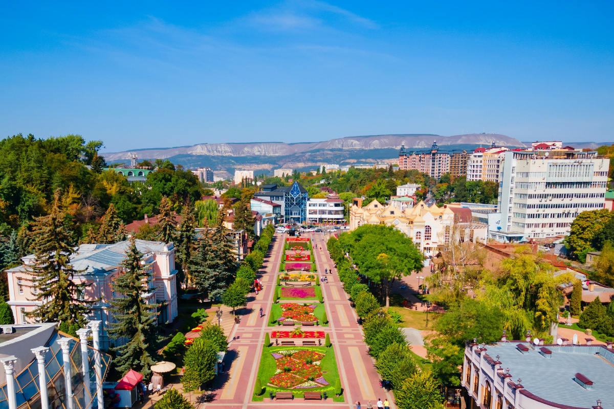 Курортный бульвар в Кисловодске. Источник: Shutterstock, saiko3p