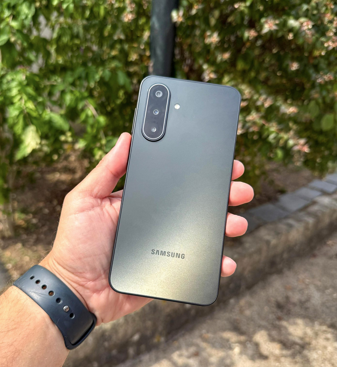 Samsung Galaxy A17.