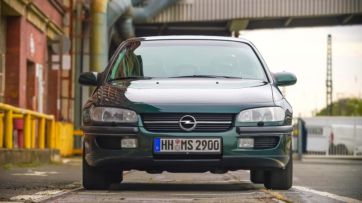 Opel Omega B. Источник: motor1.com