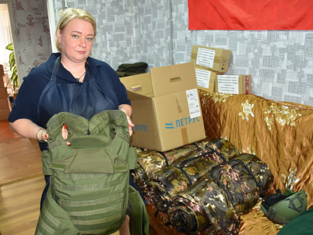    Руководитель штаба волонтеров "Сердце тыла" Юлия Приходько. Фото Александр Мирончук Знамя Труда
