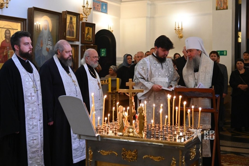   Панихиду провели в храме "Большой Златоуст" Ольга ЮШКОВА