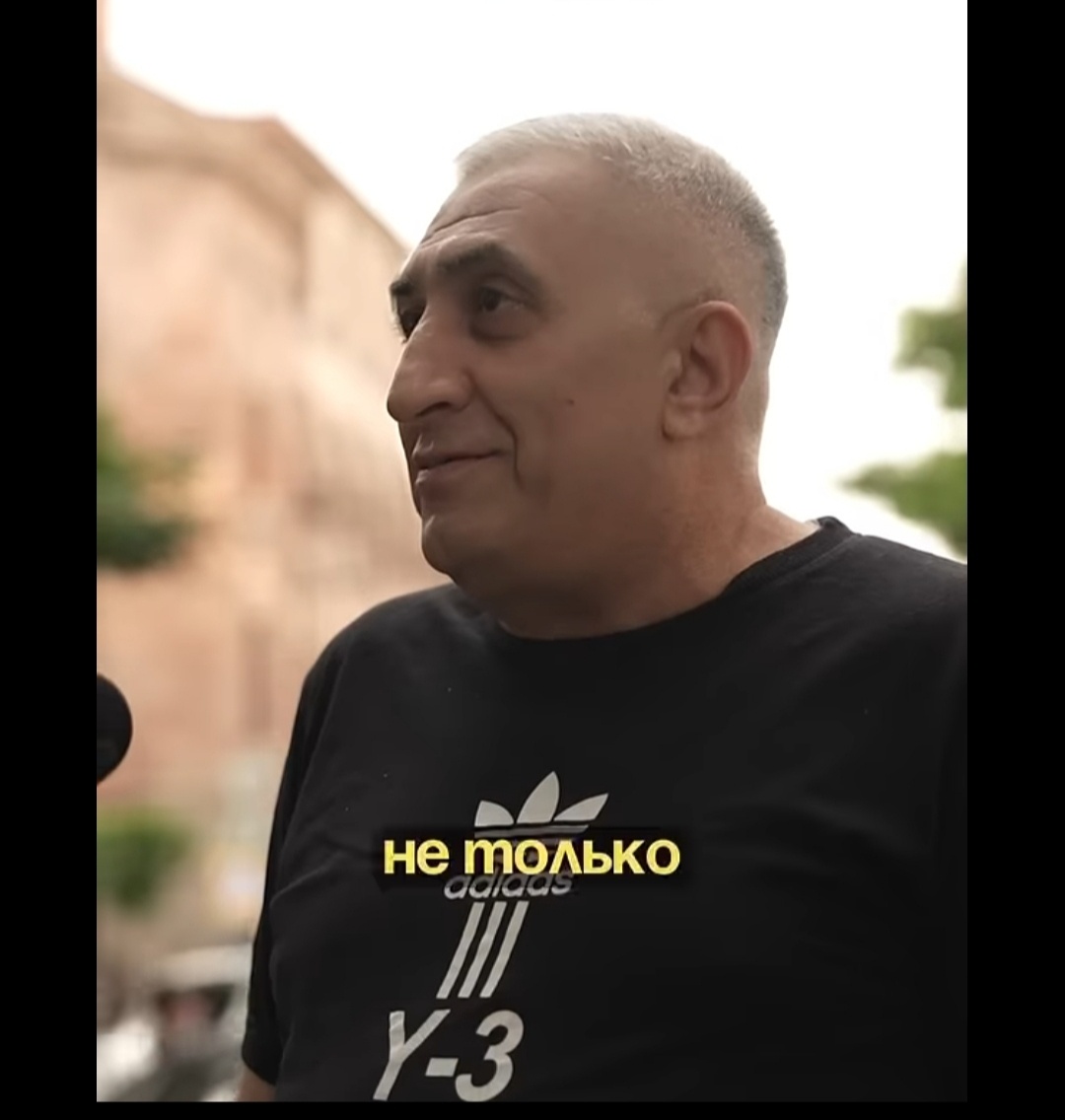 Скриншот из видео.