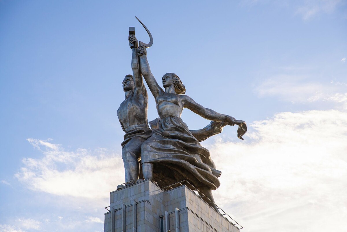 Вера Мухина. Рабочий и колхозница. 1937