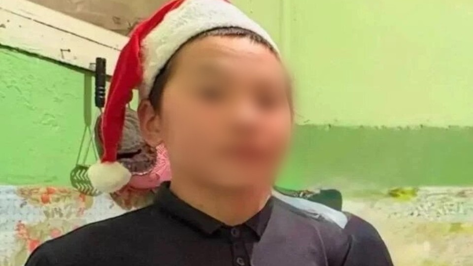 Пытался убежать, но его догнали ударом в спину: 14-летнего мальчика, который всегда улыбался, убили за доброту
