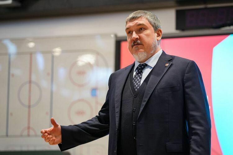    «Ак Барс» подписал новый контракт с Анваром Гатиятулиным на два года.   
Фото: ak-bars.ru