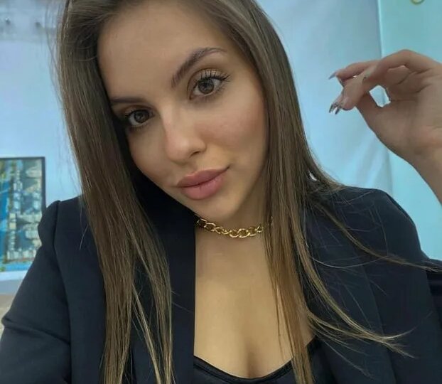 Разрешила сыну пожить у нас с его девушкой. Через месяц мое терпение лопнуло и я попросила их съехать