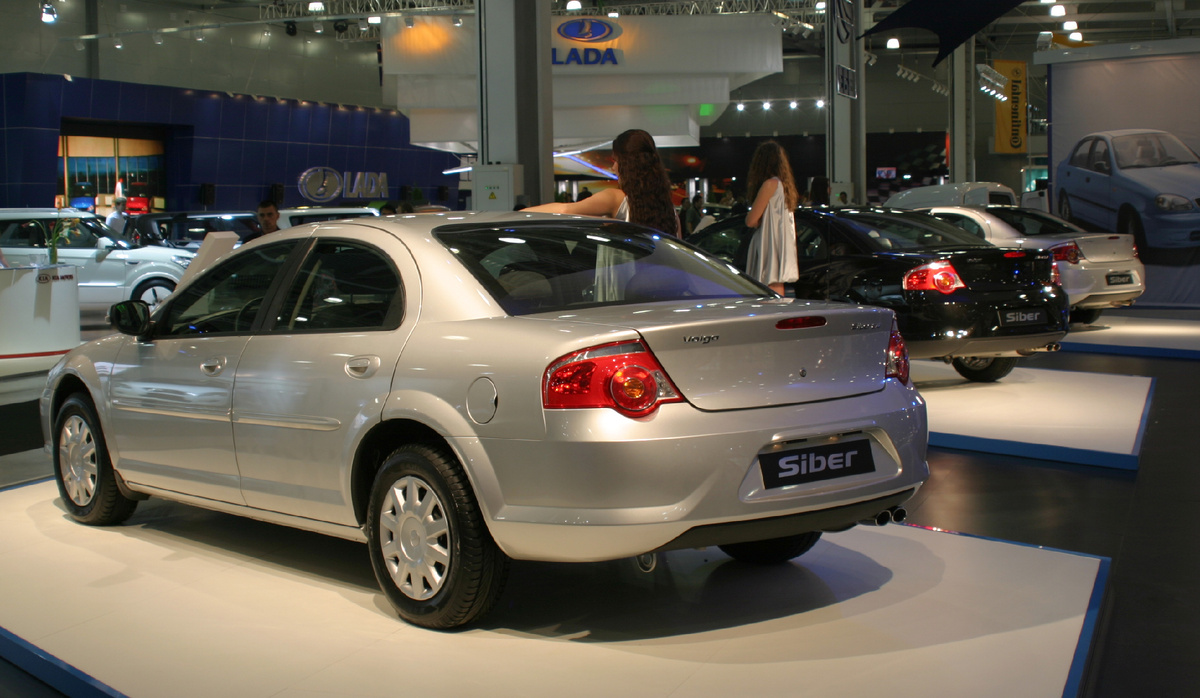 Volga Siber на стенде GAZ Group. Московский международный автосалон-2008, 26 августа. Автор: Basilex. Источник: https://w.wiki/RPaN, лицензия CC BY 3.0.