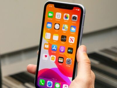    Модель 2019 года остаётся самым популярным смартфоном в России