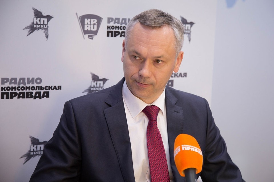    Андрей Травников поздравил жителей Новосибирской области с Днем России. Александр ГЛУЗ