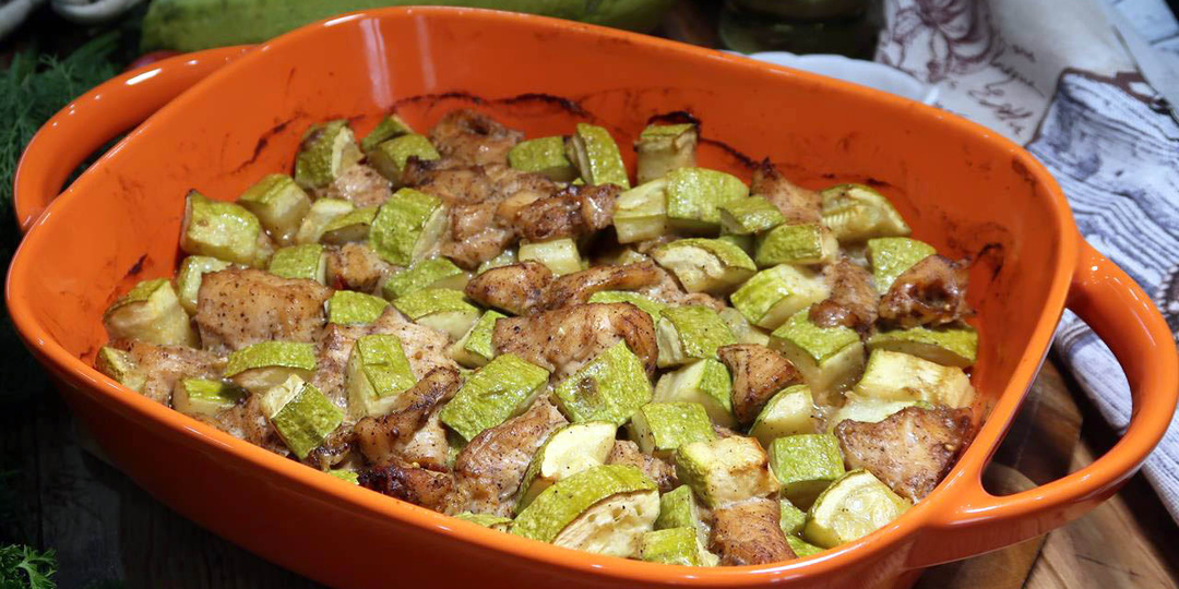 Курица с кабачками в духовке