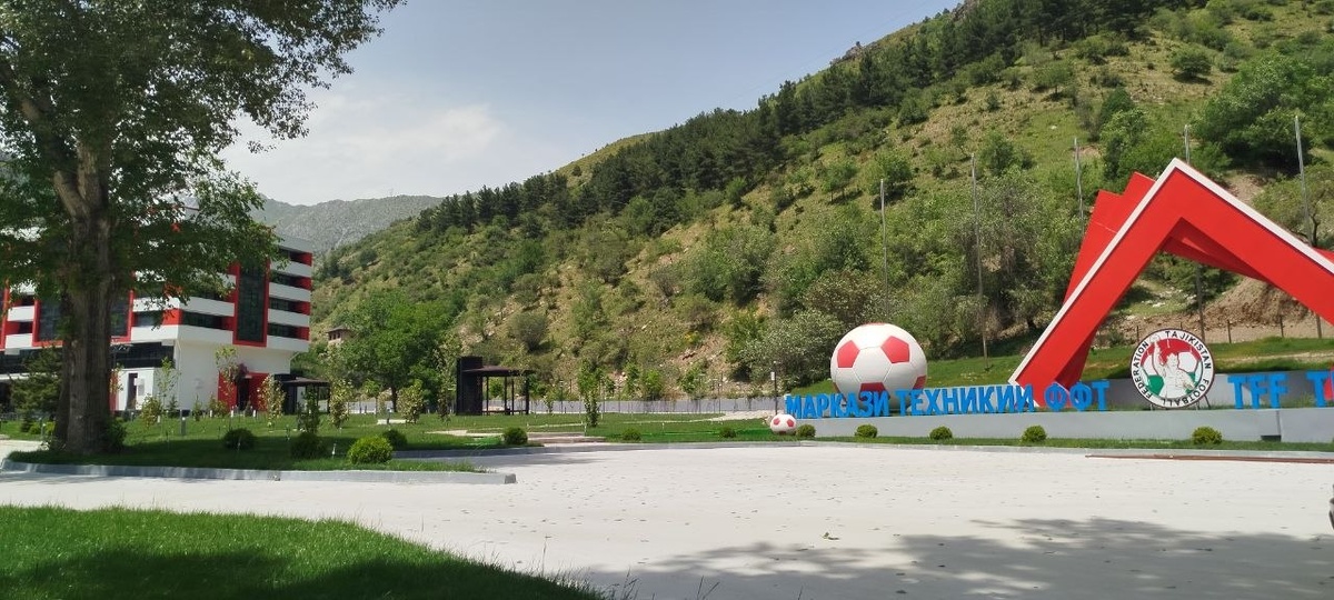 Центр в Варзобе. Фото EF