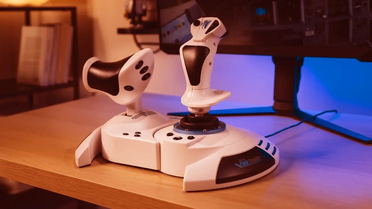   Thrustmaster выпустила HOTAS для Microsoft Flight Simulator