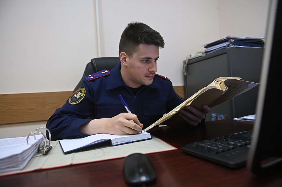   В настоящее время проводятся следственные действия и избирается мера пресечения. Алексей БУЛАТОВ
