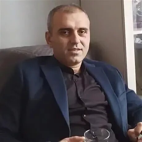 Ухажер пригласил меня к себе в гости, а в итоге сунул мне швабру, чтобы я убрала квартиру после ремонта
