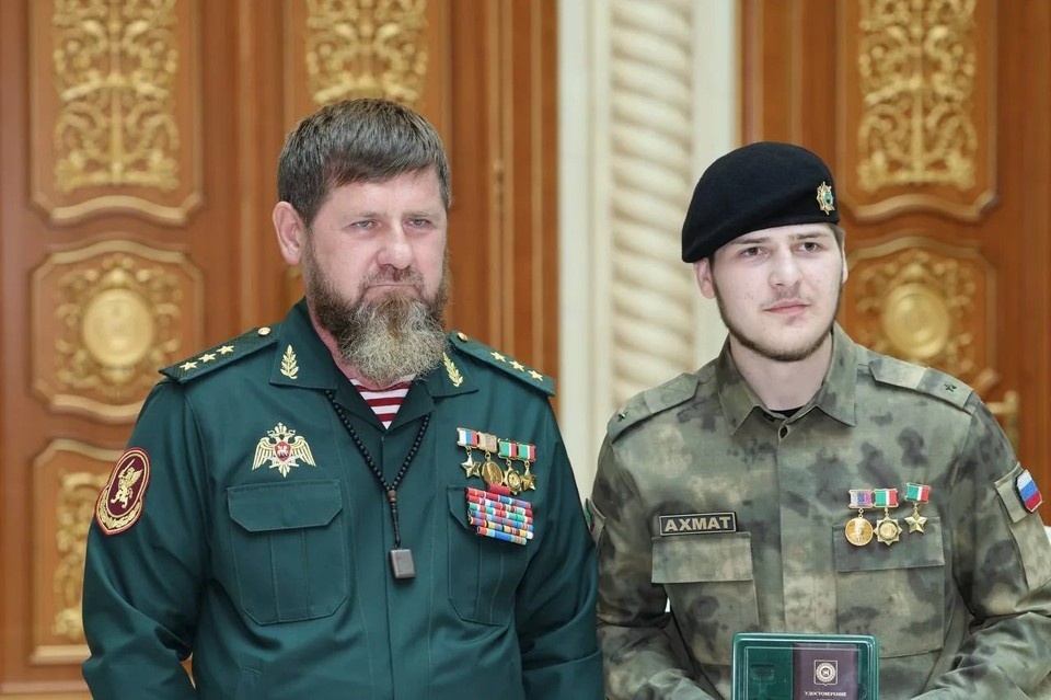    Адаму Кадырову присвоено высокое звание Героя Чеченской Республики. Фото: пресс-служба мэрии Грозного