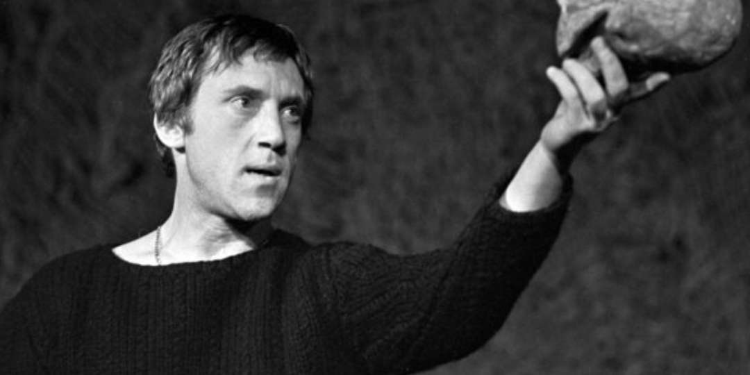 Кто спасал, записывал и разочаровывал Высоцкого: люди, без которых он не стал бы собой