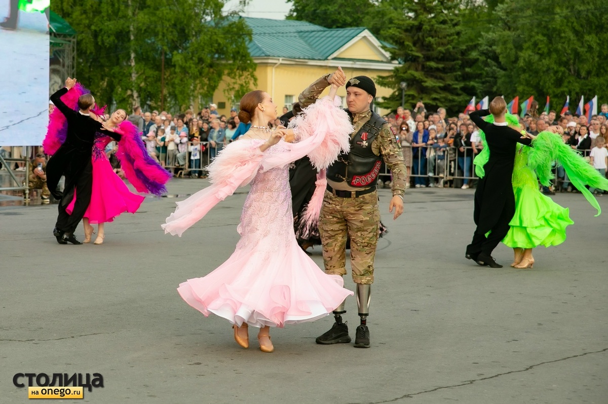    Масштабное байкерское шоу мотоклуба «Ночные волки» прошло в ПетрозаводскеЛюдмила Корвякова