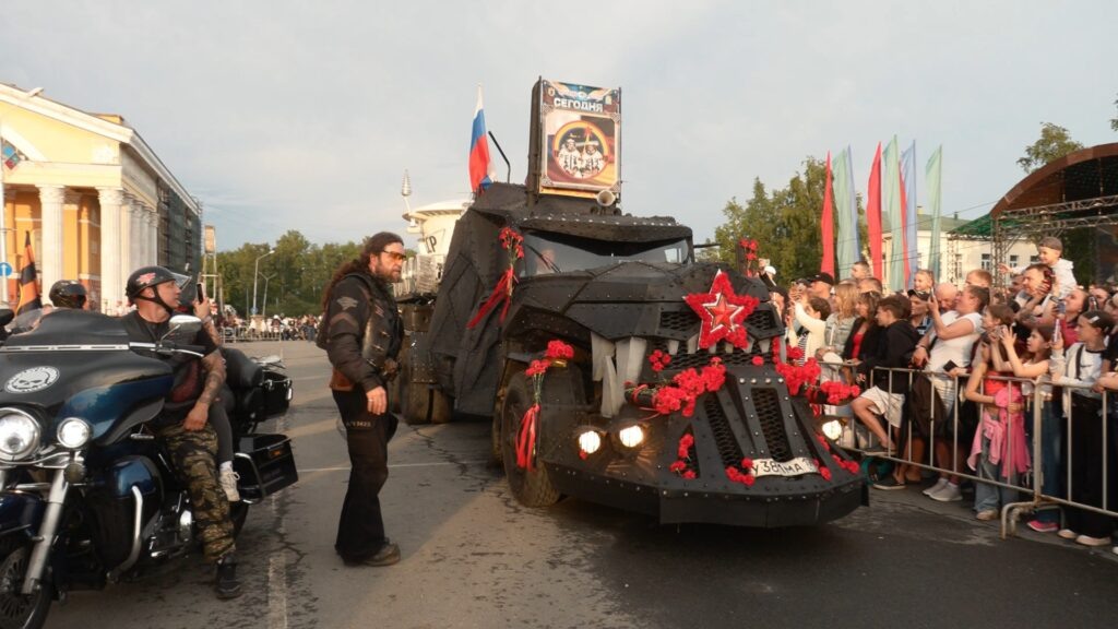 Листайте вправо, чтобы увидеть больше изображений