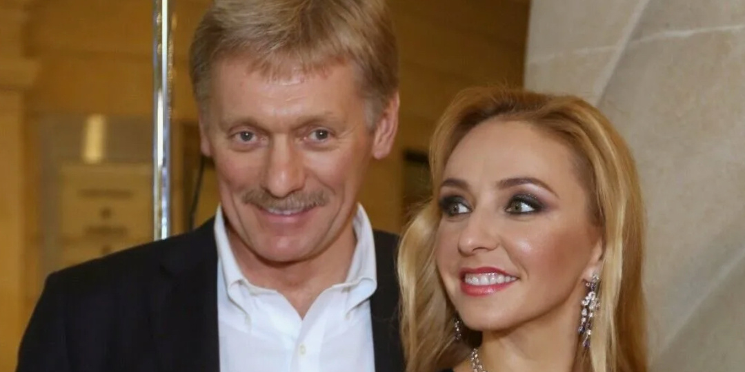 «Живот уже большой!» Татьяна Навка с мужем устроили беременную фотосессию.