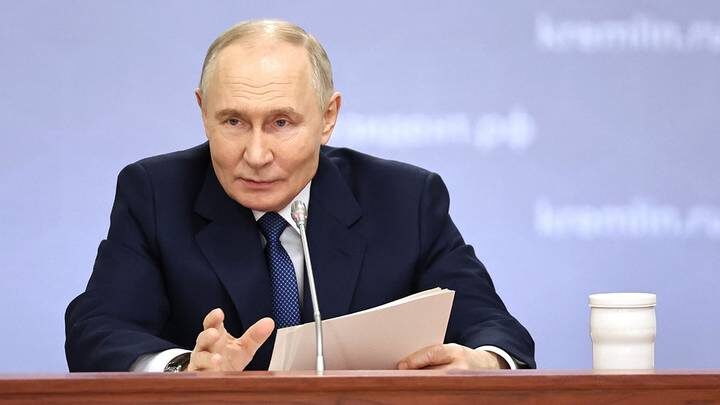Путин успокоил участника СВО, который начал волноваться во время доклада