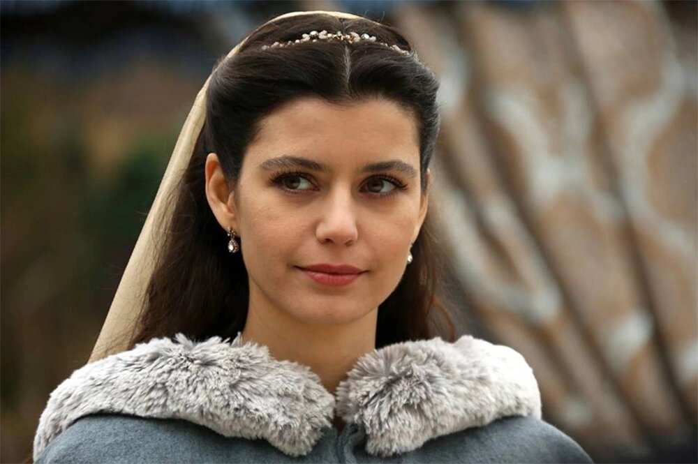    Берен Саат в сериале «Великолепный век. Империя Кёсем» (2015-2017) Фото: Кадр из фильма