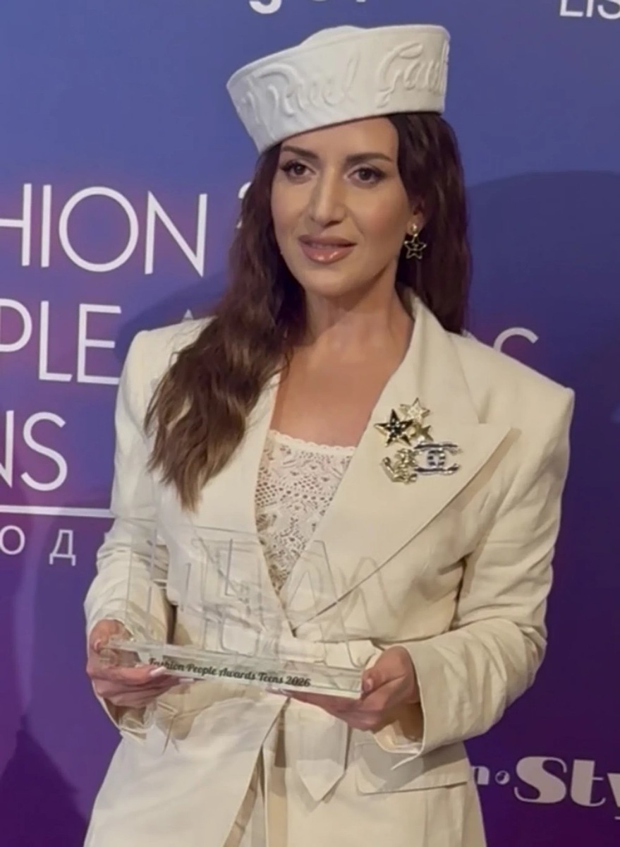    На премии Fashion people awards teens отметили коллаборацию Жасмин с Маш Милаш