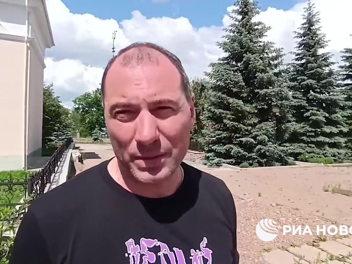    Тренер погибшего Ядыкина рассказал об отношениях хоккеиста со своим дедом | © РИА Новости
