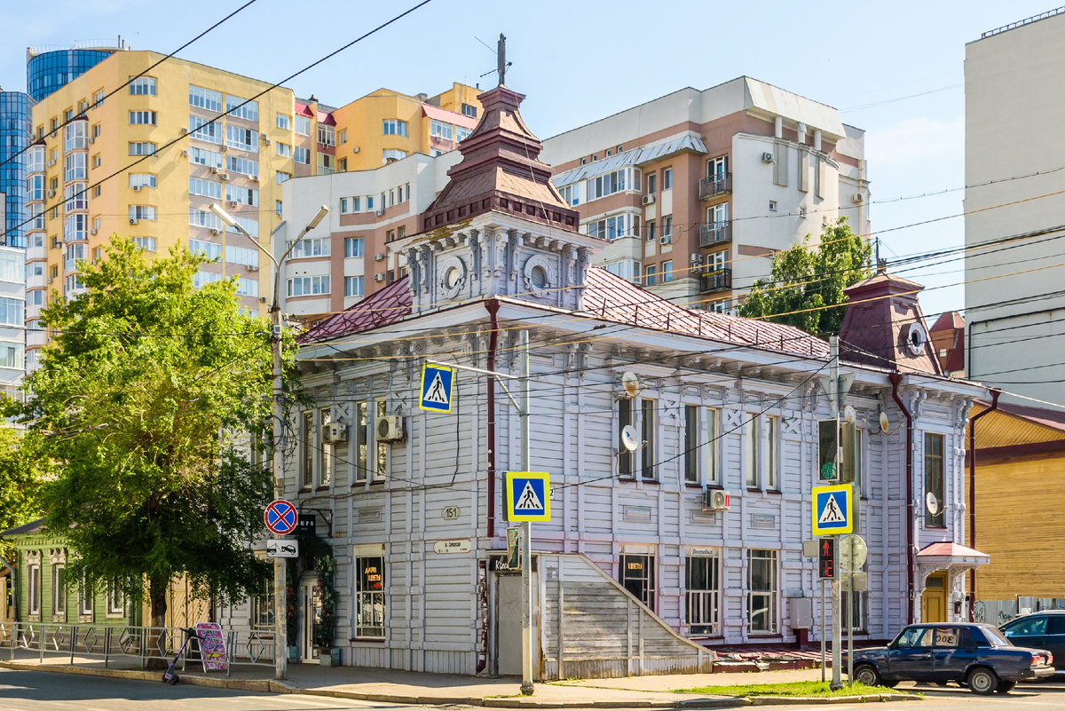 Самарская, 151 / Рабочая, 22