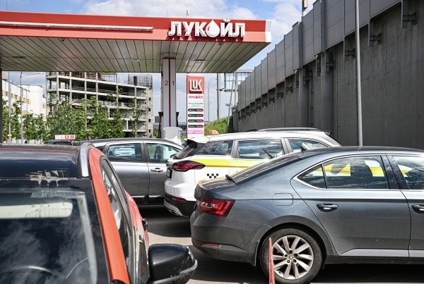 На некоторых АЗС в Татарстане ввели временные лимиты на бензин