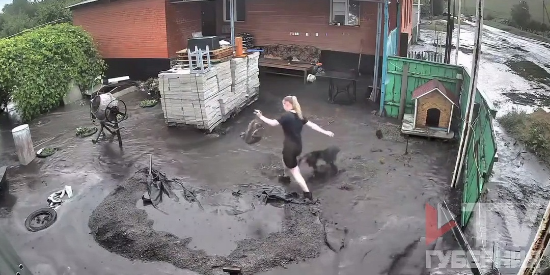 «Два дня ада»: на хуторе в Воронежской области смывает кладбище