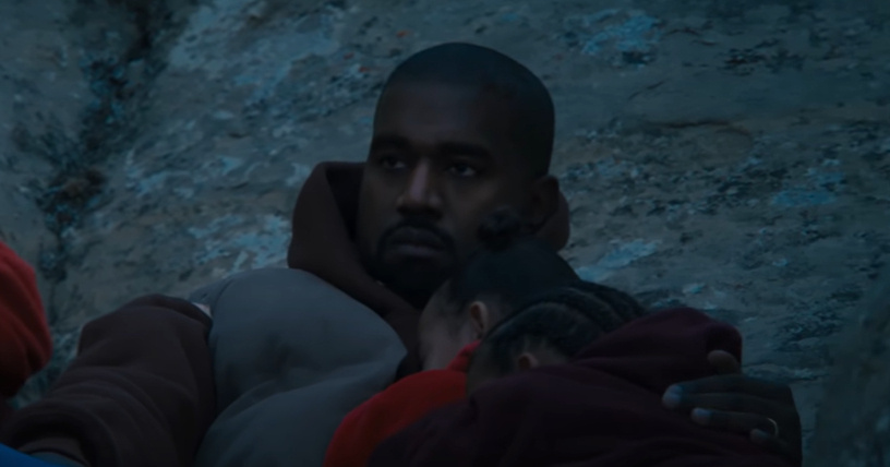 Фото: кадр из клипа Kanye West — Closed On Sunday