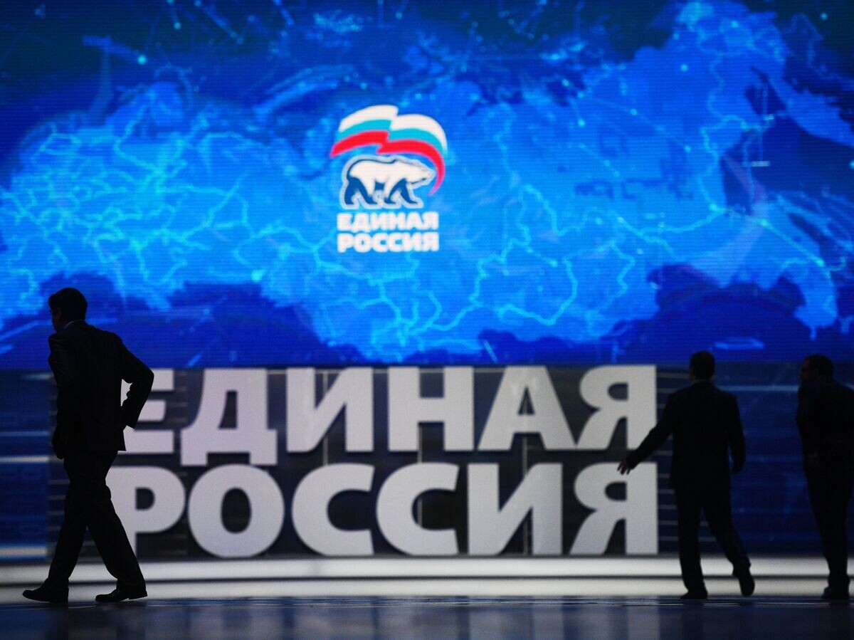    Логотип партии "Единая Россия" | © РИА Новости / Владимир Астапкович