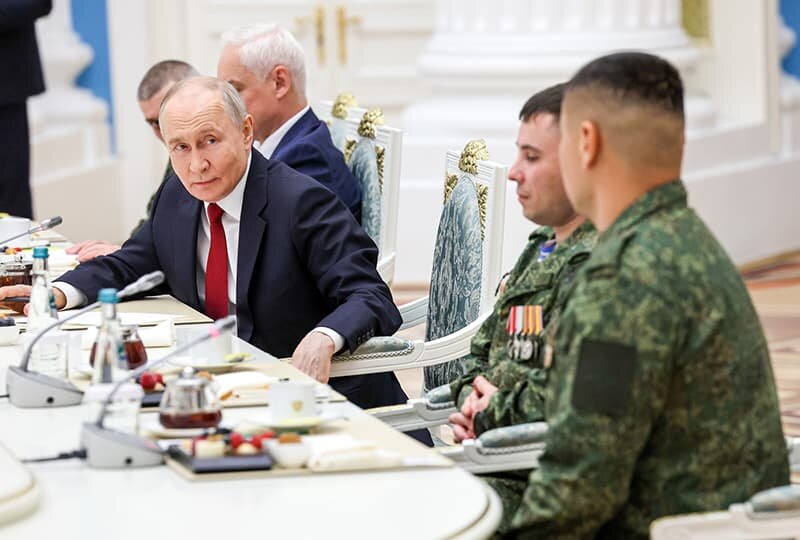    Встреча со штурмовиками