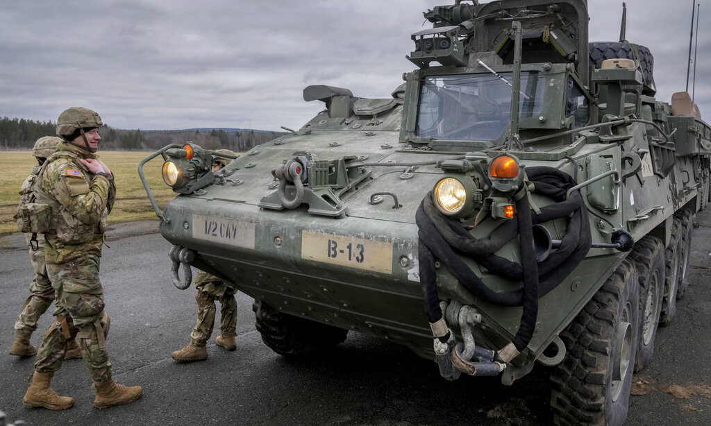     Американские военнослужащие в Германии / AP / Michael Probst