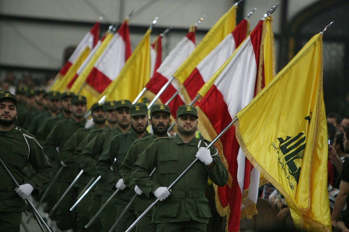    Парад членов Хезболлы   
Khamenei.ir