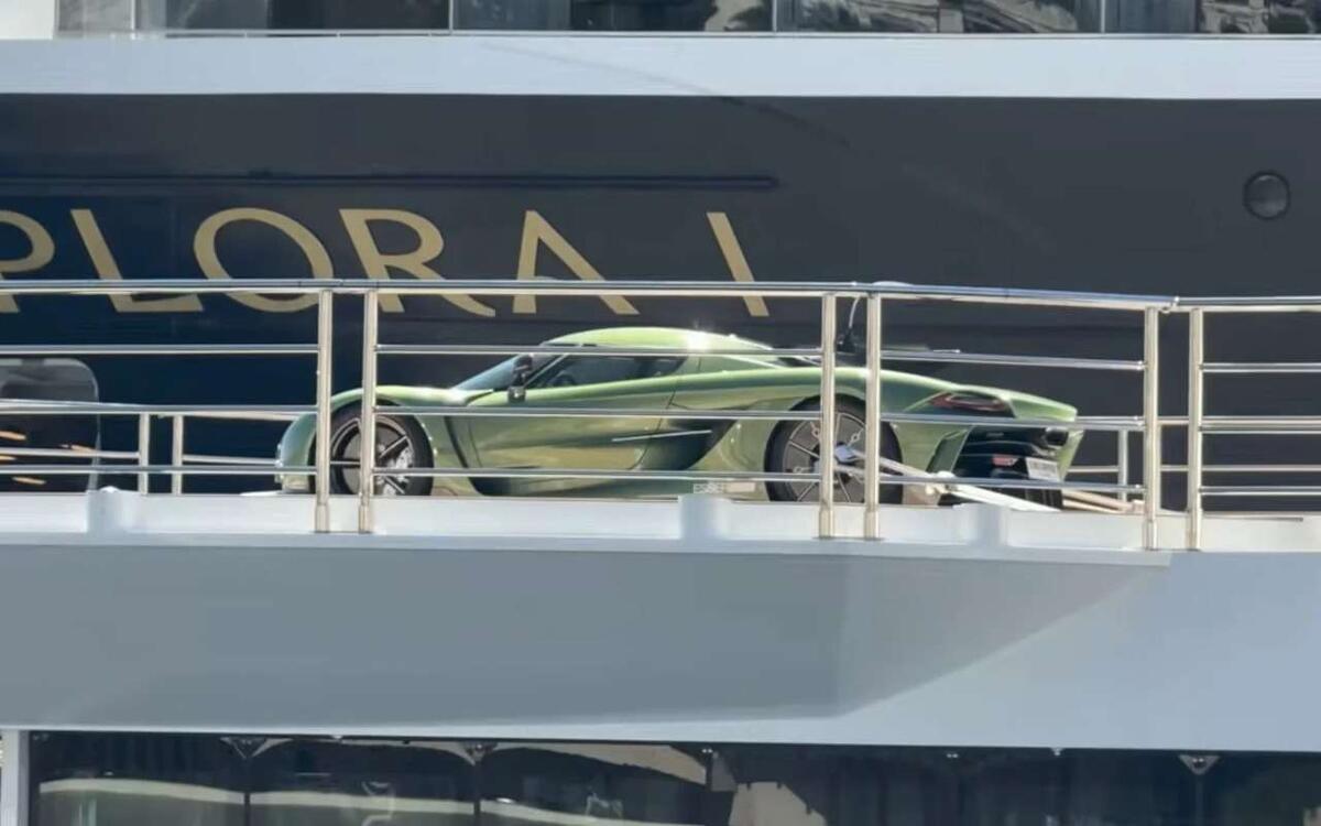 Как гиперкар за 5 миллионов долларов «припарковали» на яхте? Ответ удивитKoenigsegg Jesko Absolut выставили на яхте во время Гран–при Монако
📷
📷
📷
📷
