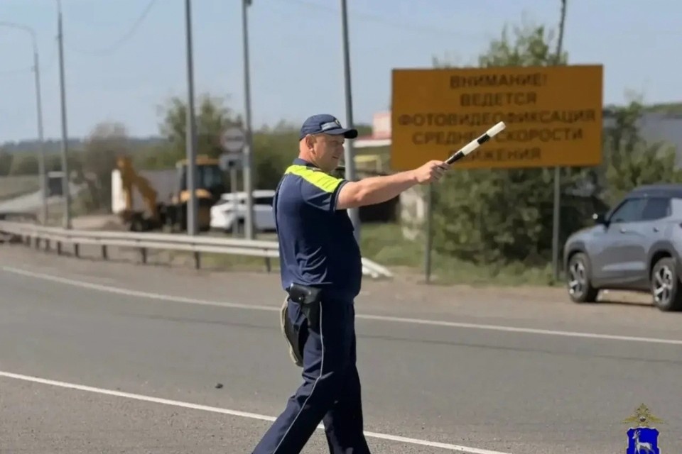    Суд назначил наказание в виде обязательных работ на срок 240 часов с лишением права на год и шесть месяцев ГУ МВД России по Самарской области