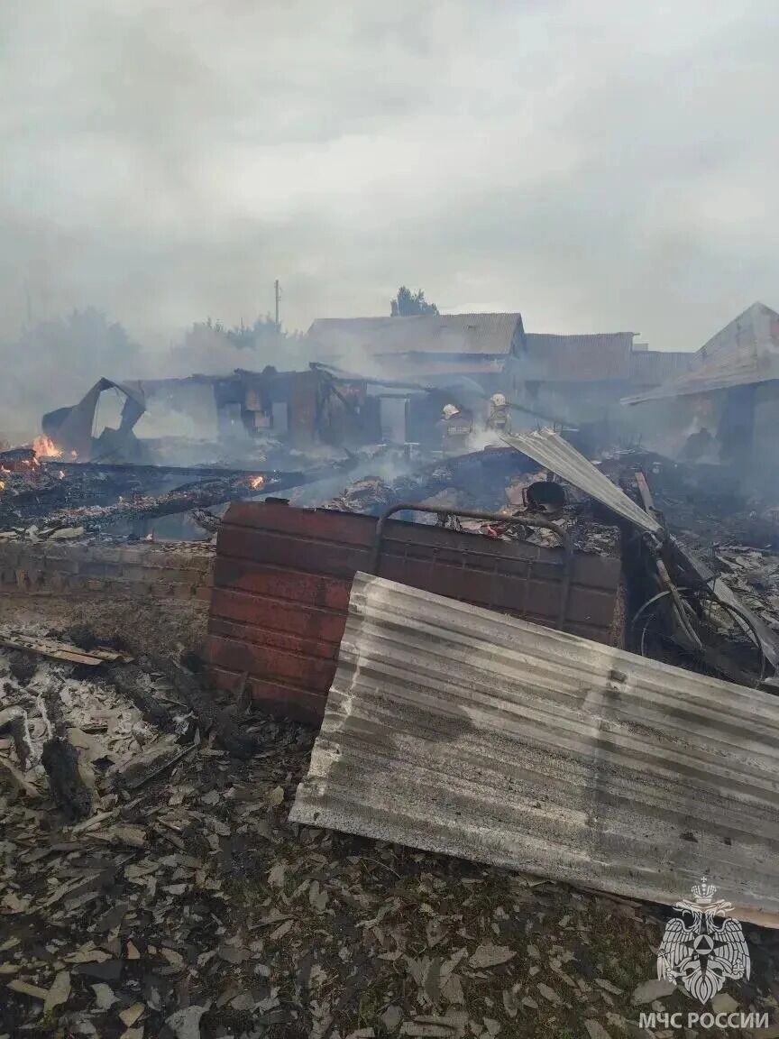    В Оренбуржье произошел пожар из-за молнии   МЧС России по Оренбургской области
