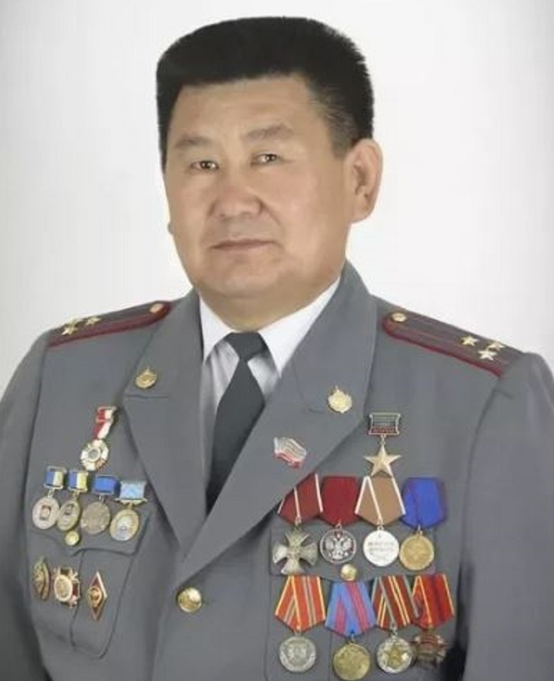 Вячеслав Мархаев закончил службу в должности заместителя МВД Бурятии. 