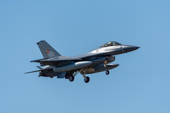 Обложка © Shutterstock / FOTODOM / Pucs Fongabe