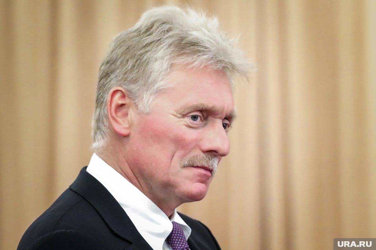     Песков предпочел не говорит поздравит ли Путин американского лидера с днем рождения
