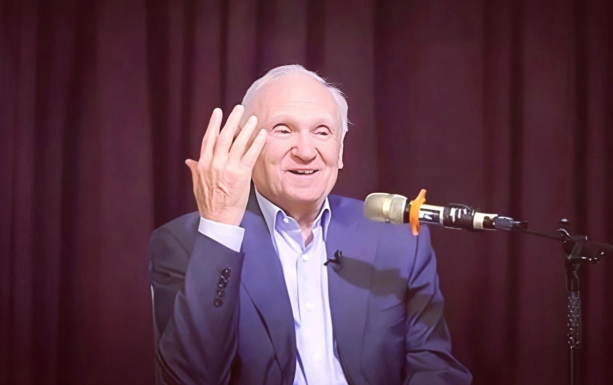 Алексей Ильич Осипов — учёный-богослов, педагог, доктор богословия, заслуженный профессор Московской Духовной Академии и Семинарии, писатель, публицист, проповедник.