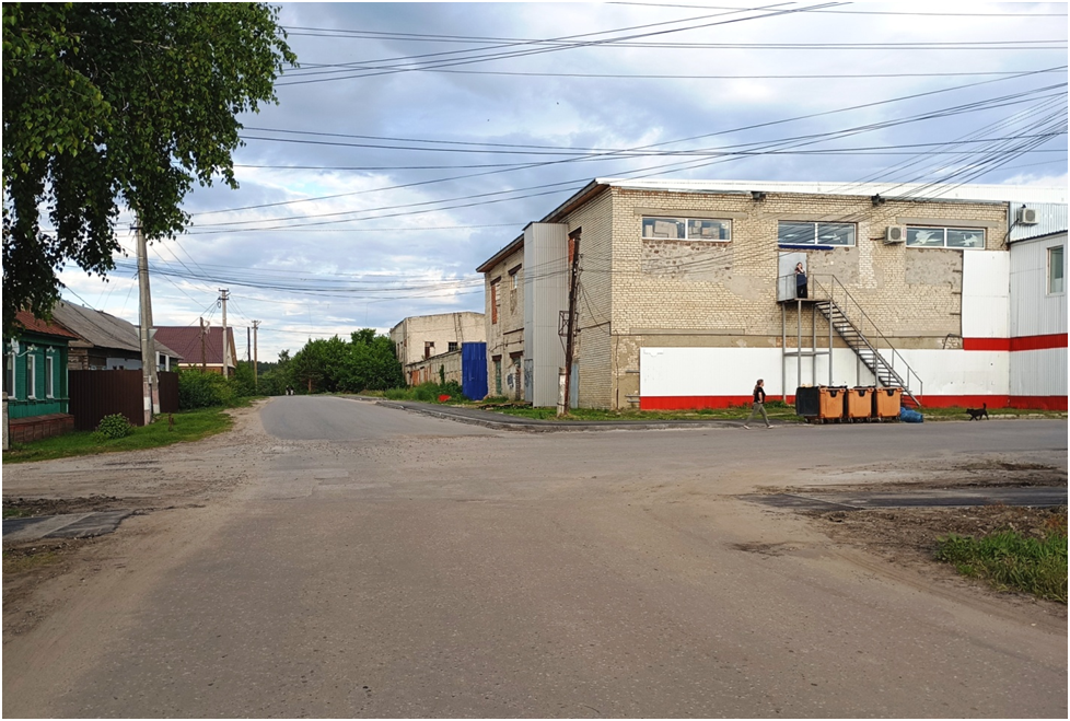 Перекресток улиц Льва Толстого и Чапаева (точка съемки указана на карте красным цветом).