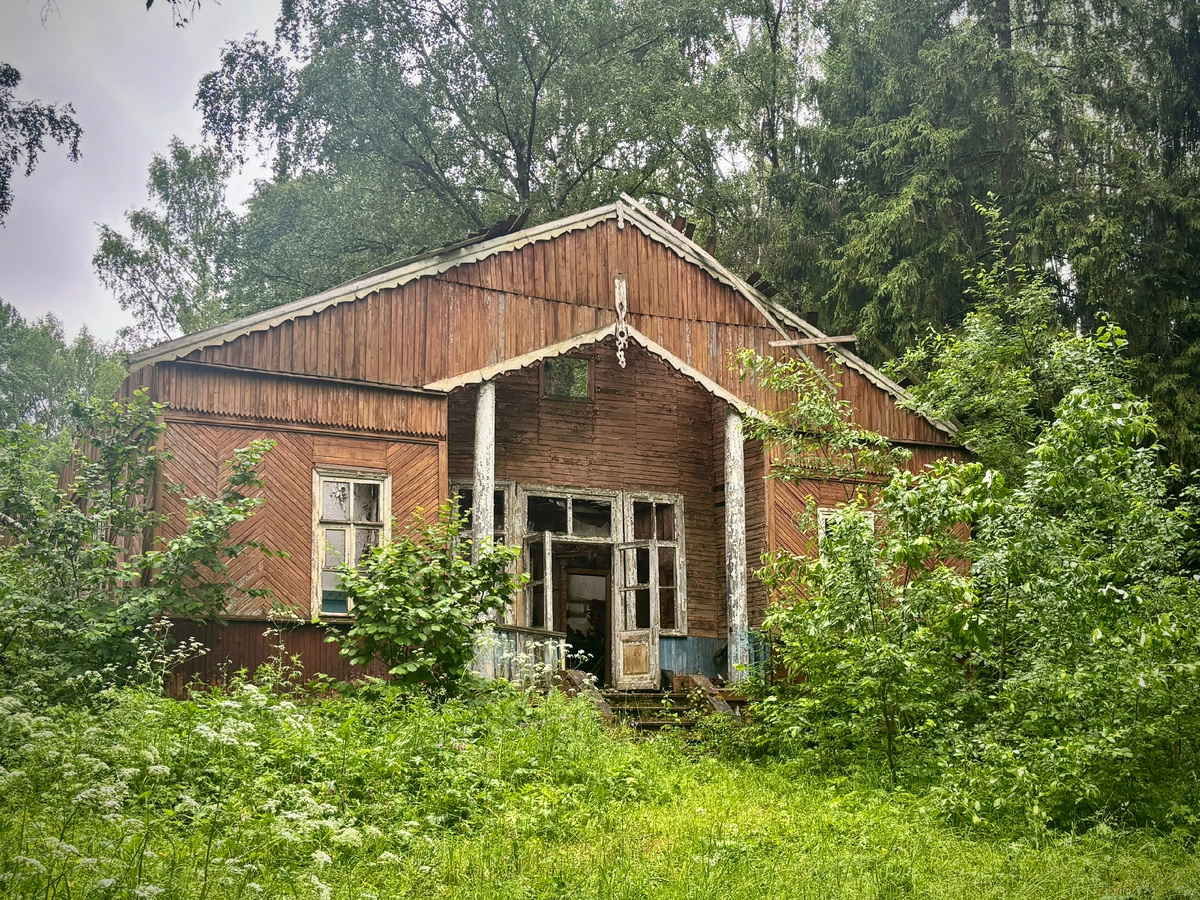 Заброшенный детский лагерь Василёк. Дмитров.