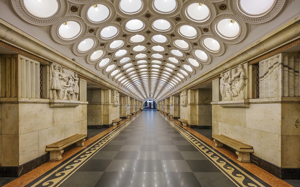 Станция метро Электрозаводская