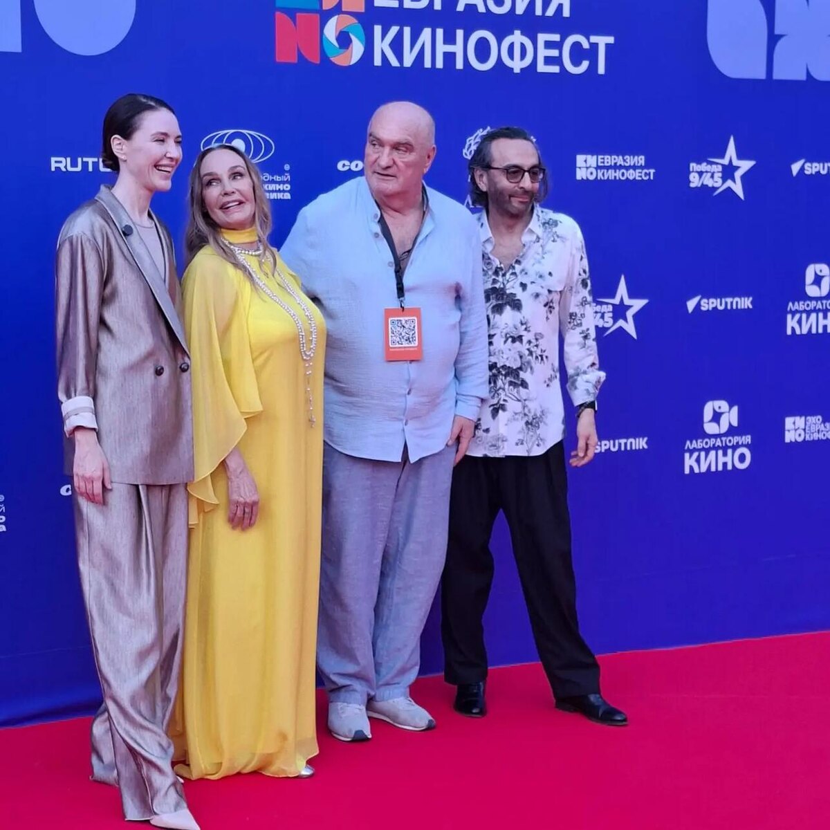    Алена Аршинова, Наталья Андрейченко, Александр Балуев и Джаник Файзиев Ирина Макаричева