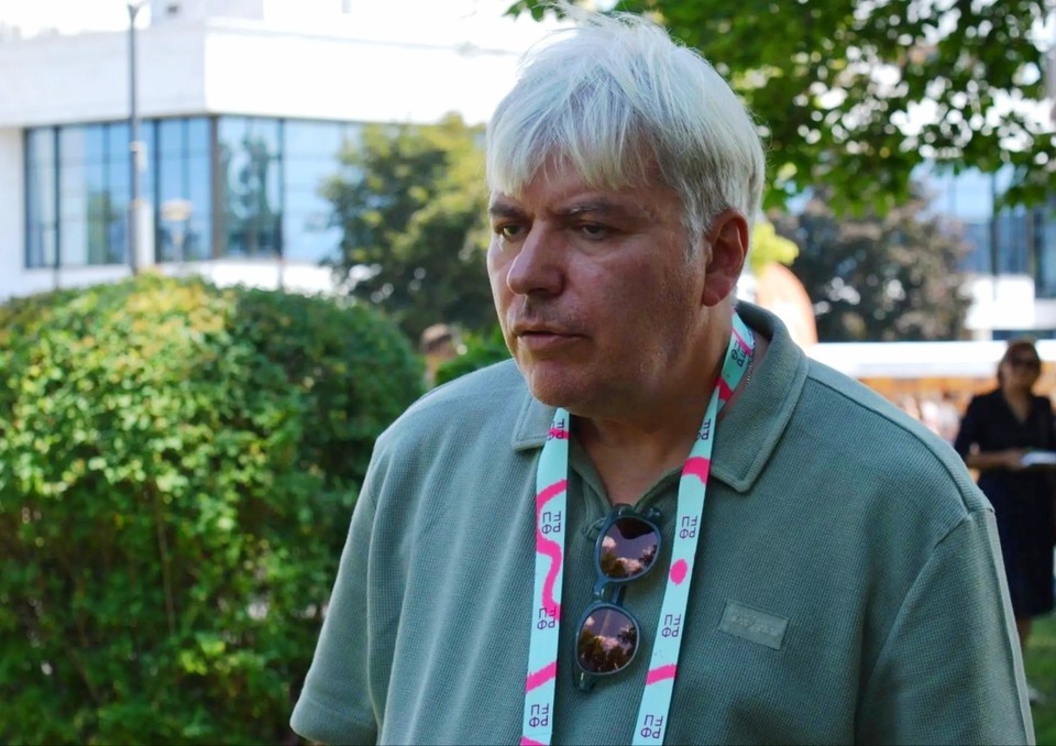    Евгений Германович рассуждал, почему русская классика так редко заканчивается хэппи-эндом, чего ждать от литературы в эпоху искусственного интеллекта и как он учится смирению у своих героев Анастасия АСТАШОВА