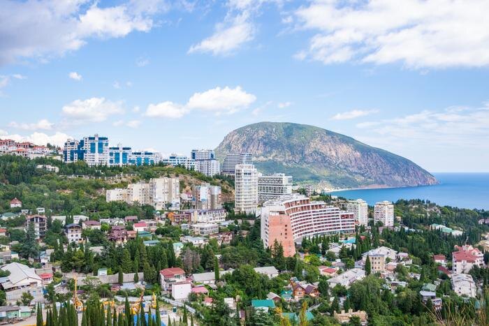 Обложка © Shutterstock / FOTODOM / Galina Tiun